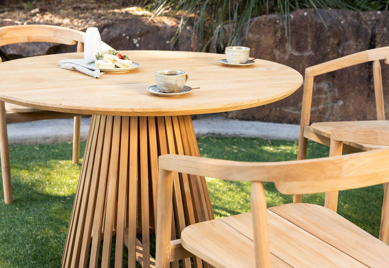 BALMAYNE - 5 Piece Outdoor Dining Setting BALMAYNE