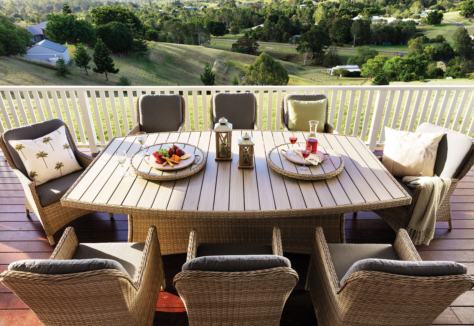 LUAU - 9 Piece Outdoor Dining Setting LUAU
