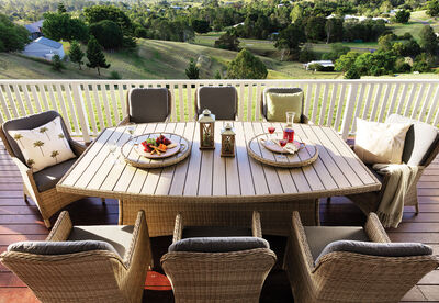 LUAU - 9 Piece Outdoor Dining Setting