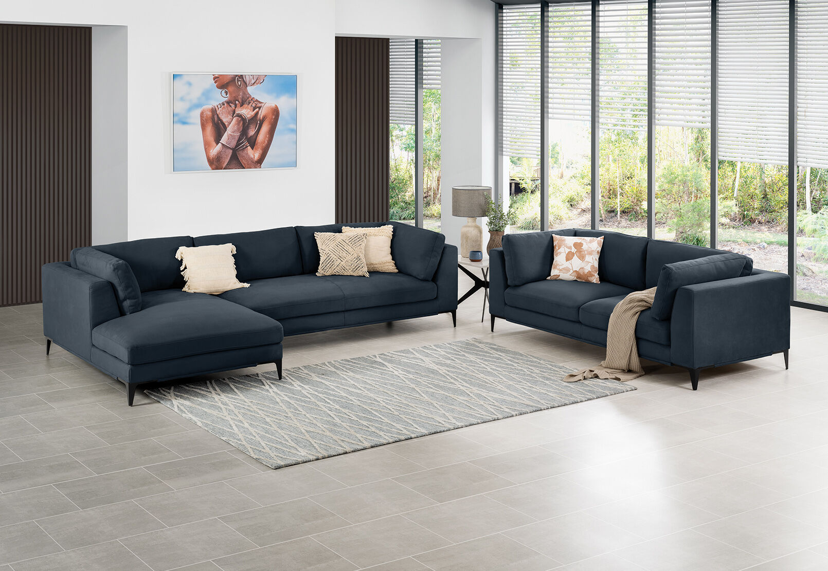 Saskia corner outlet sofa