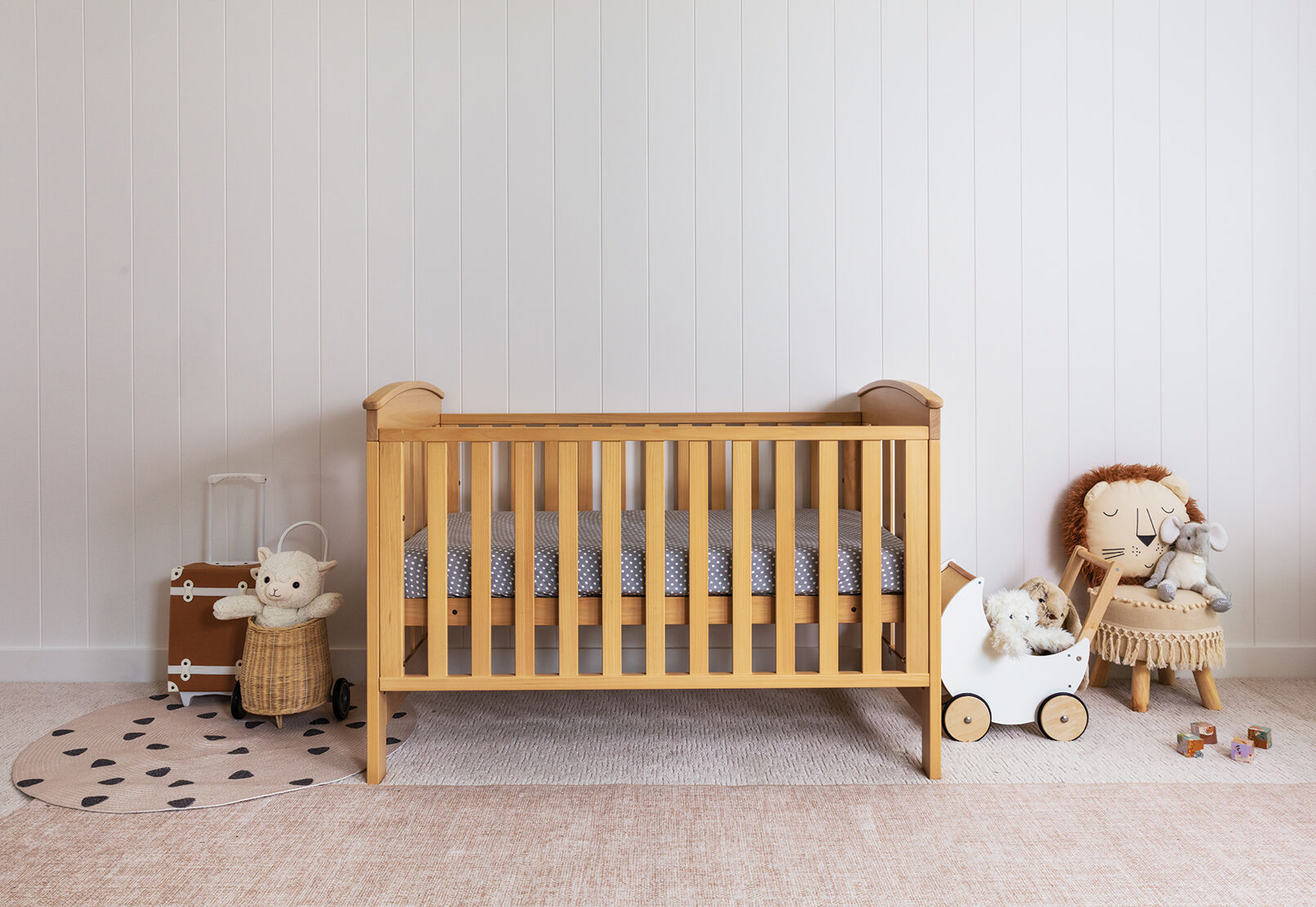 ALMOND MAHALIA Cot