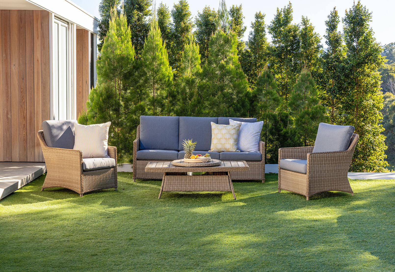 LUAU - 4 Piece Outdoor Lounge Setting LUAU