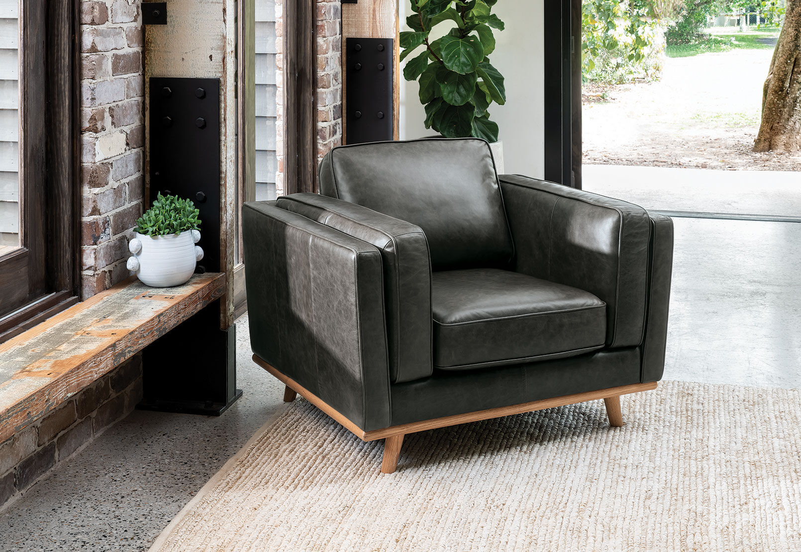 GIORGIO - Leather Accent Chair GIORGIO