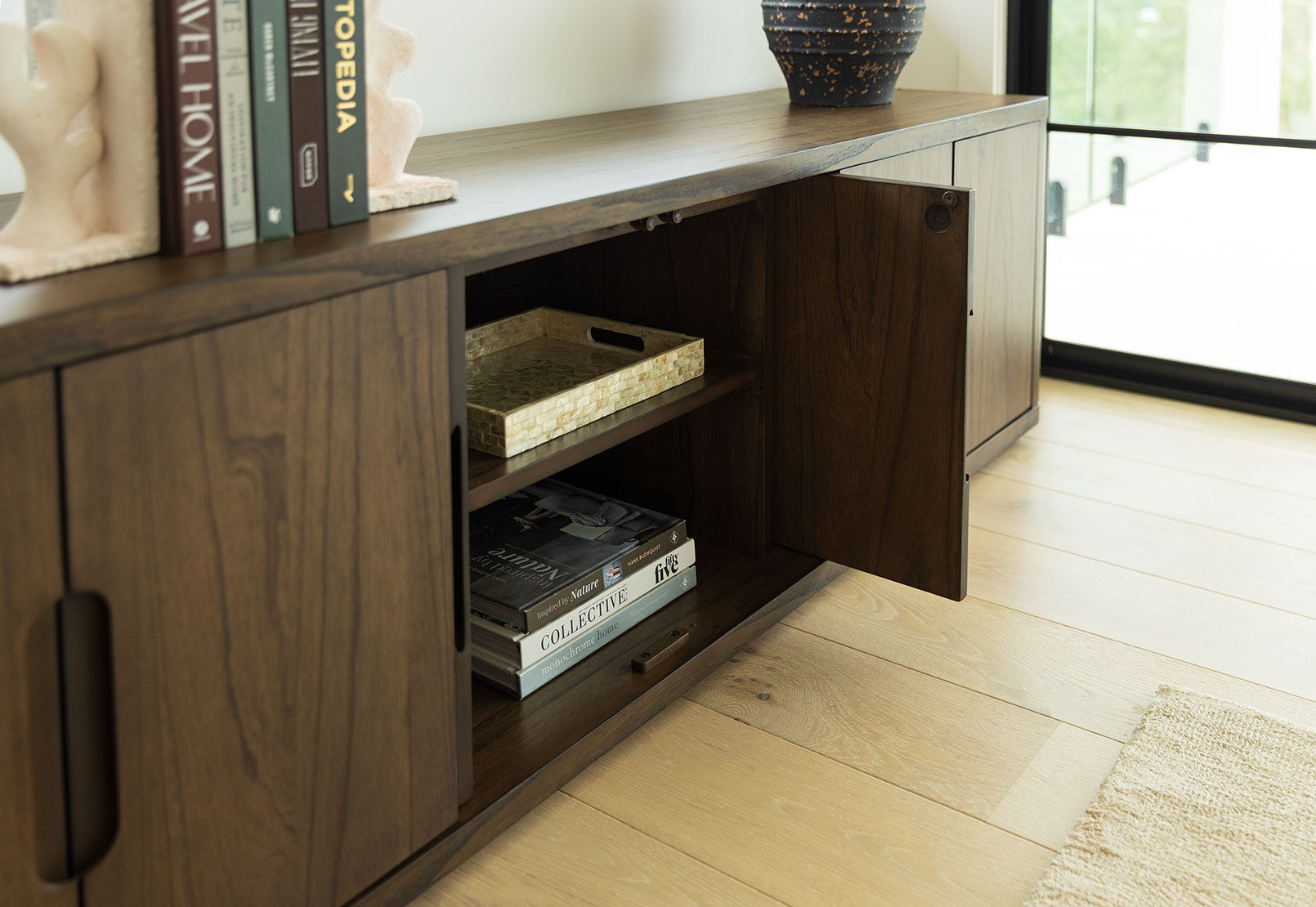 NICCOLO - 6 Door Entertainment Unit NICCOLO