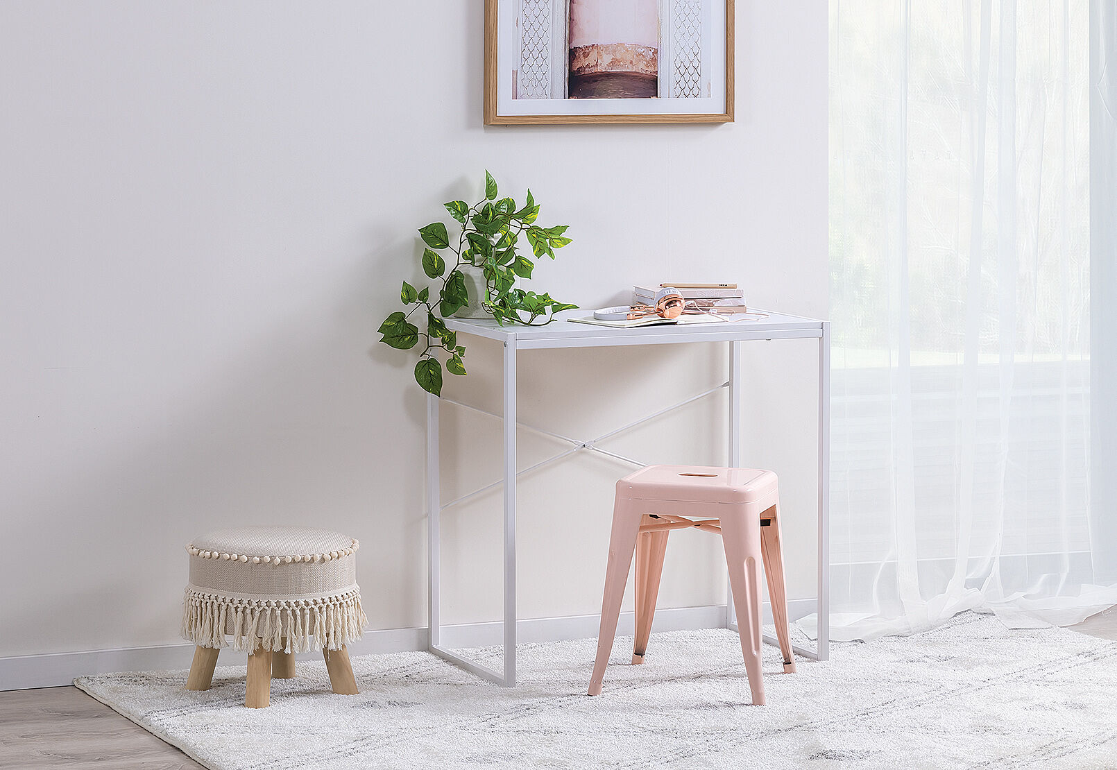 ZAMI - Student Desk. ZAMI