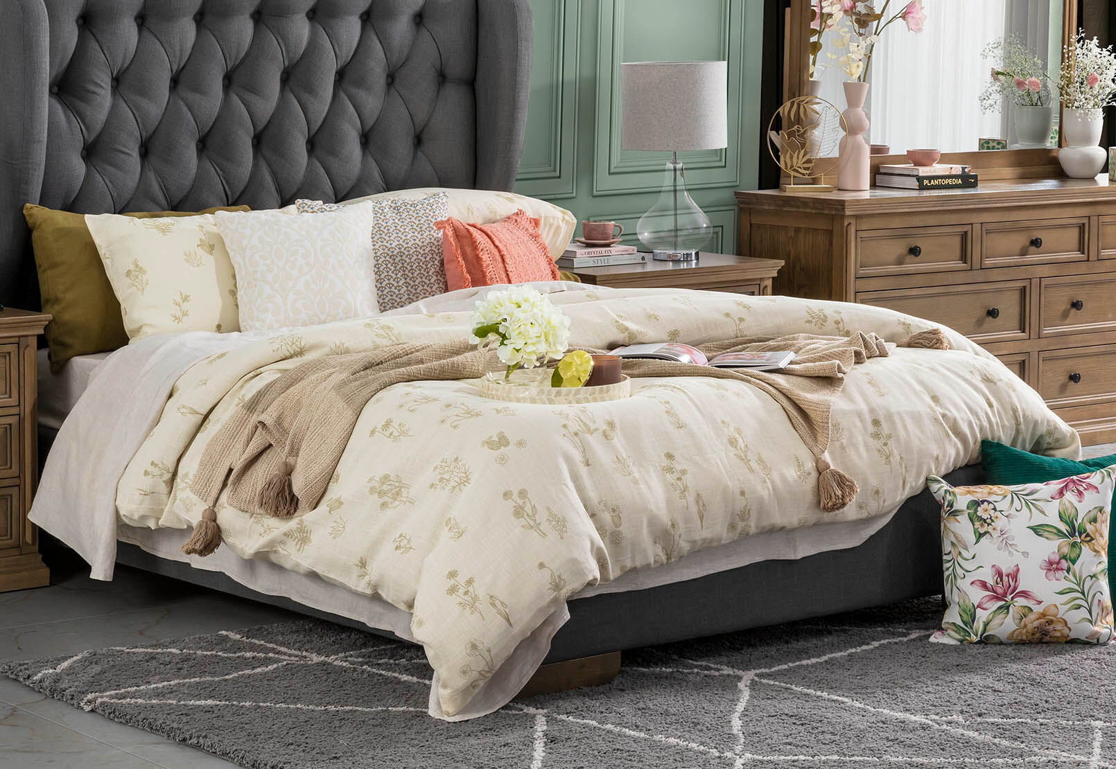 NATURAL TRUDY Queen Bed Quilt Cover Set