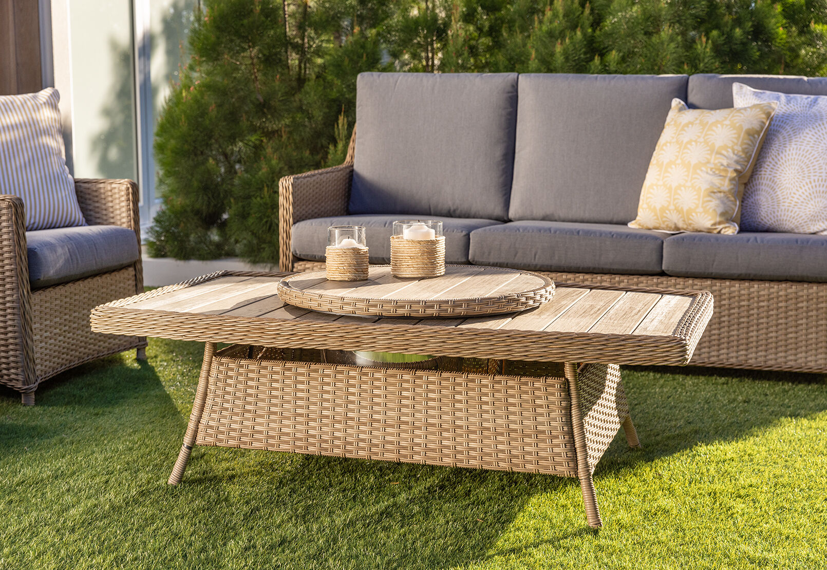 LUAU - 4 Piece Outdoor Lounge Setting LUAU