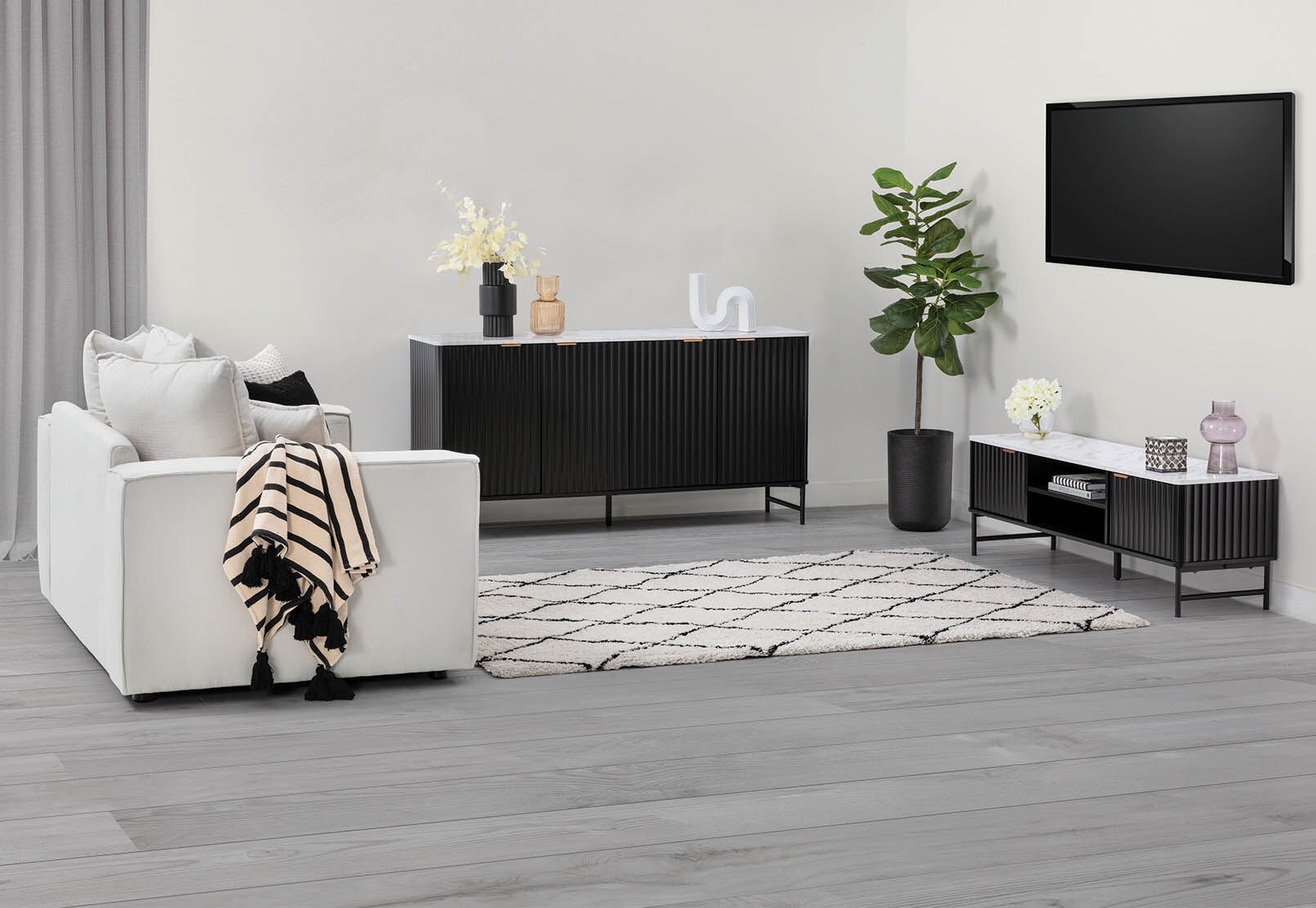 COX - Entertainment Unit COX