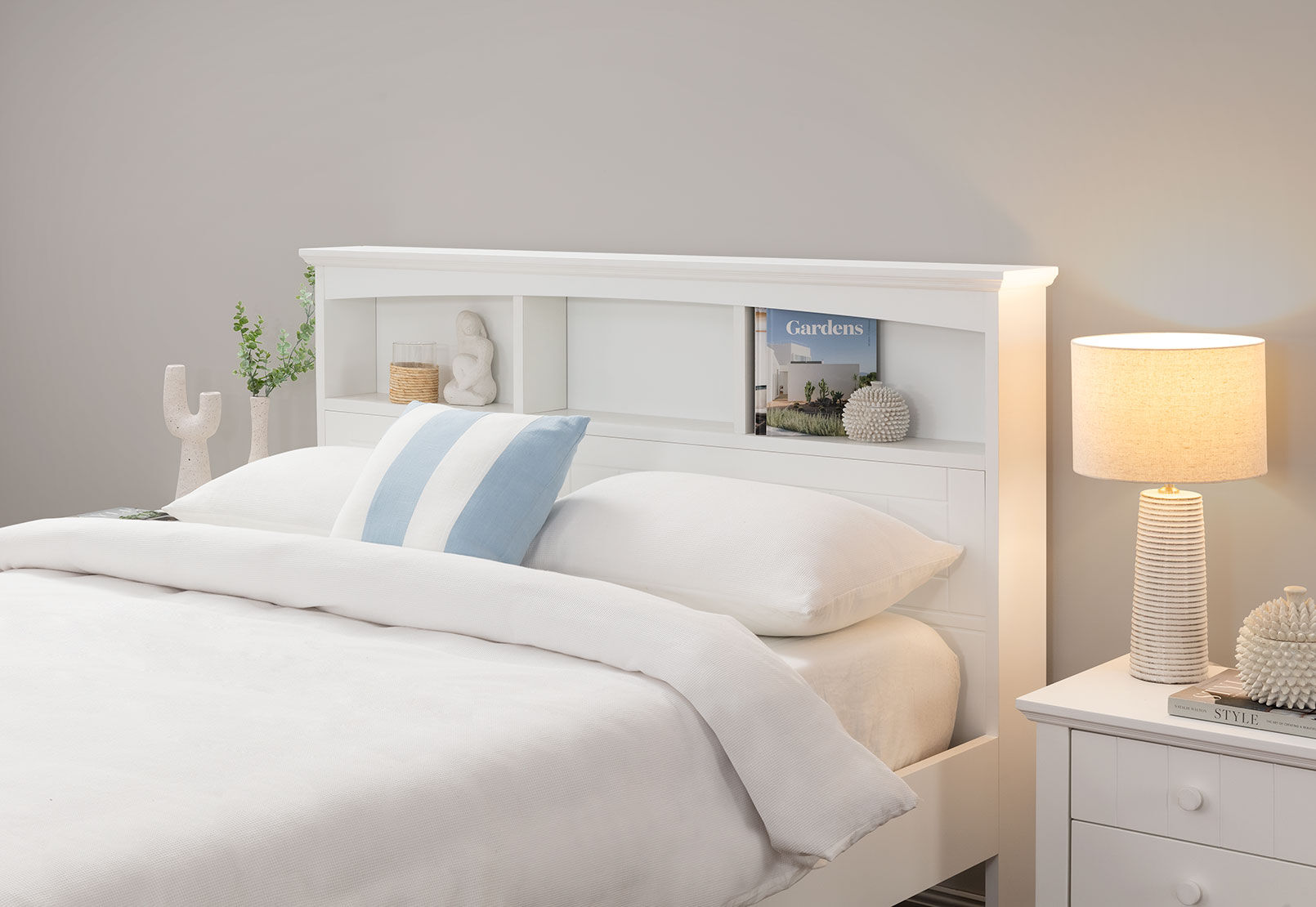 COPELAND - Queen Bed COPELAND