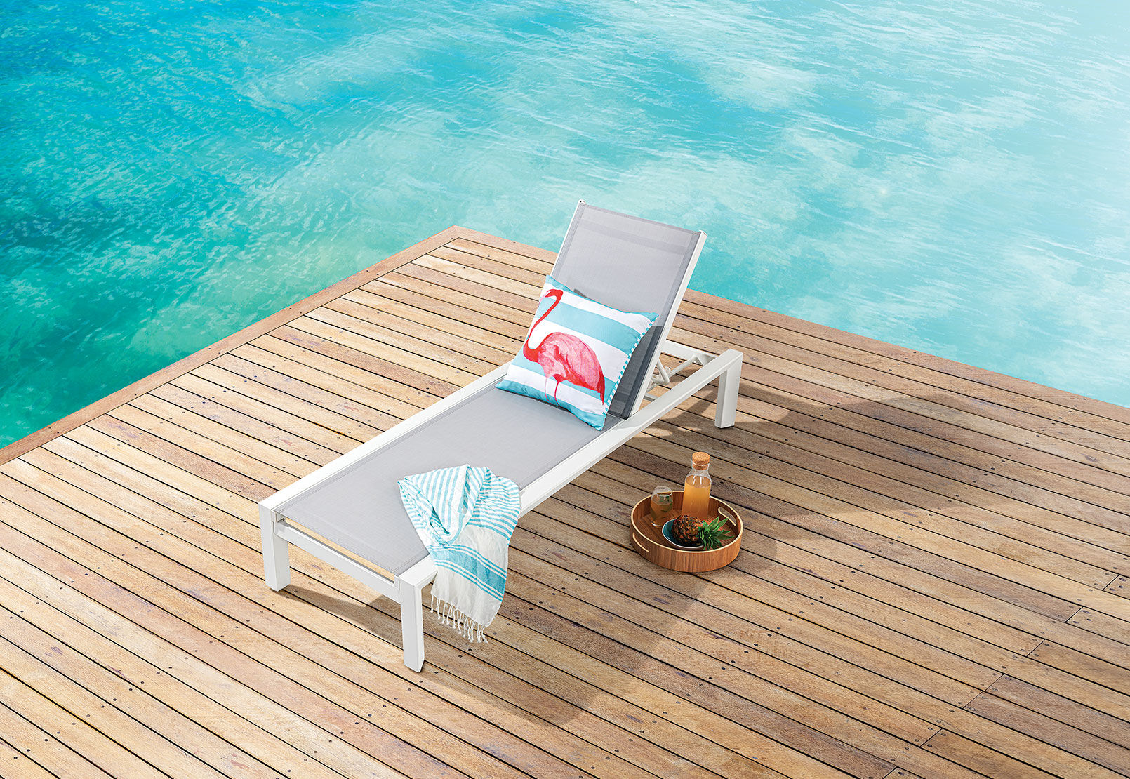 WHITE AMARI Outdoor Sunlounge