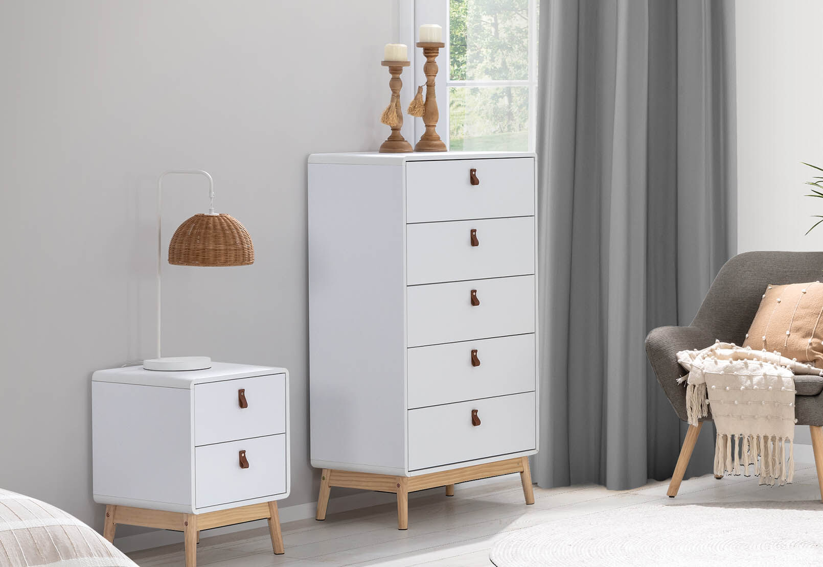 WHITE SNYDER 5 Drawer Tall Chest.