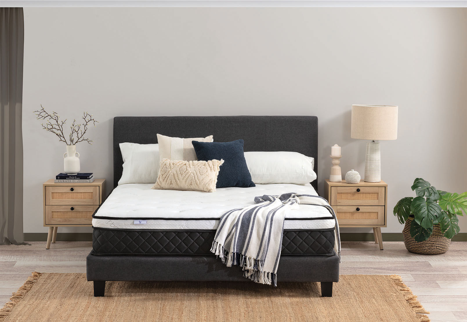 WHITE LLAMA Allura King Mattress