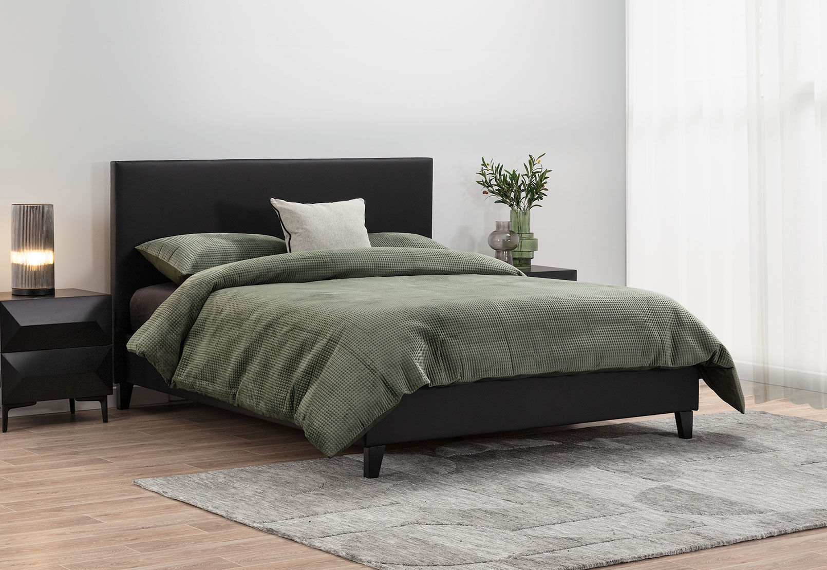 GERARDO - Queen Bed GERARDO