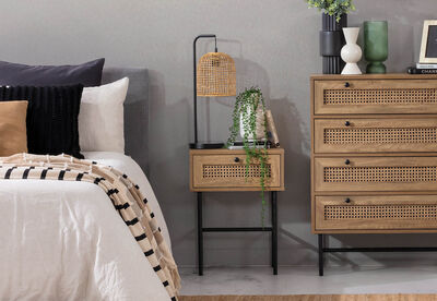 MOSLEY - Bedside