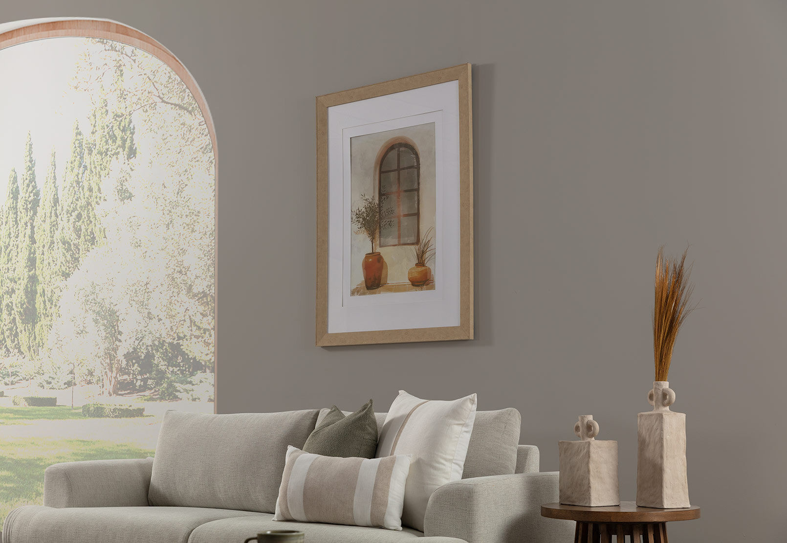 ARCHED WINDOW