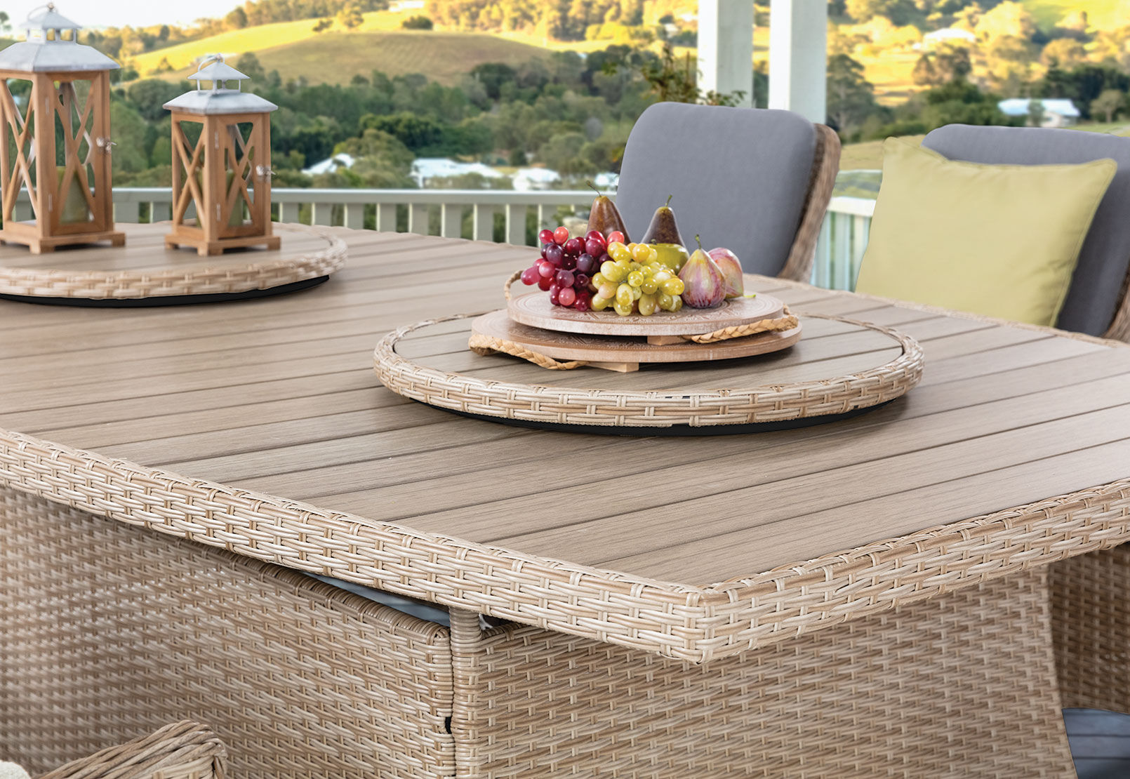LUAU - 9 Piece Outdoor Dining Setting LUAU