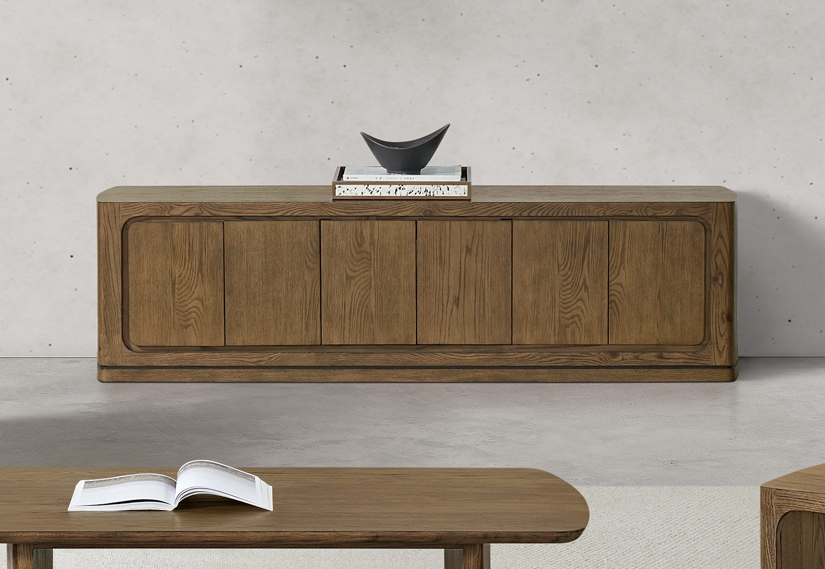 REINE - ENTERTAINMENT UNIT REINE