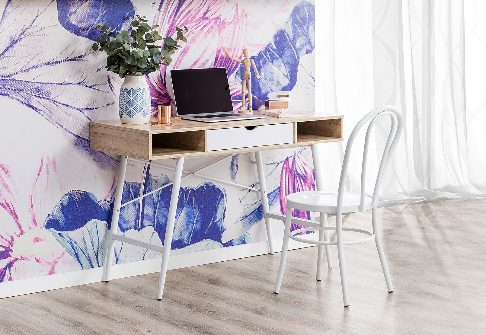 GREY/ WHITE FILLMORE Desk | Amart Furniture