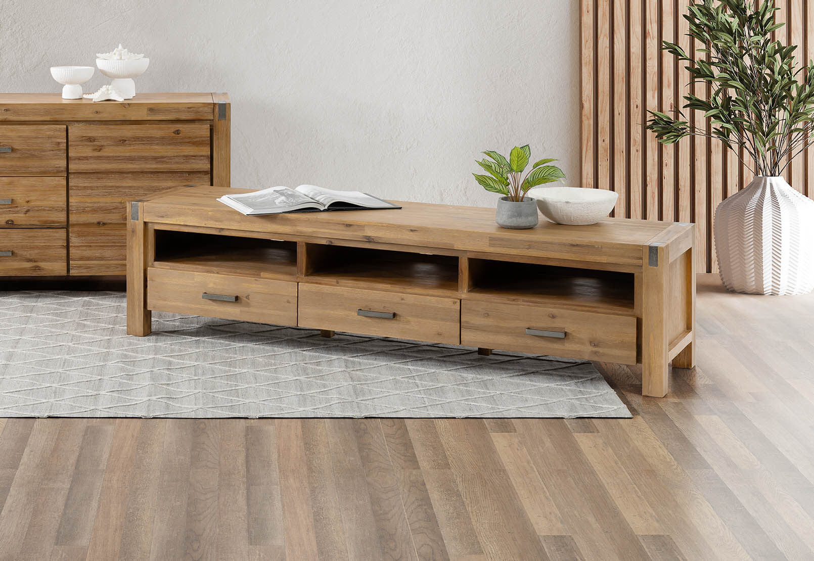 SILVERWOOD - Entertainment Unit SILVERWOOD