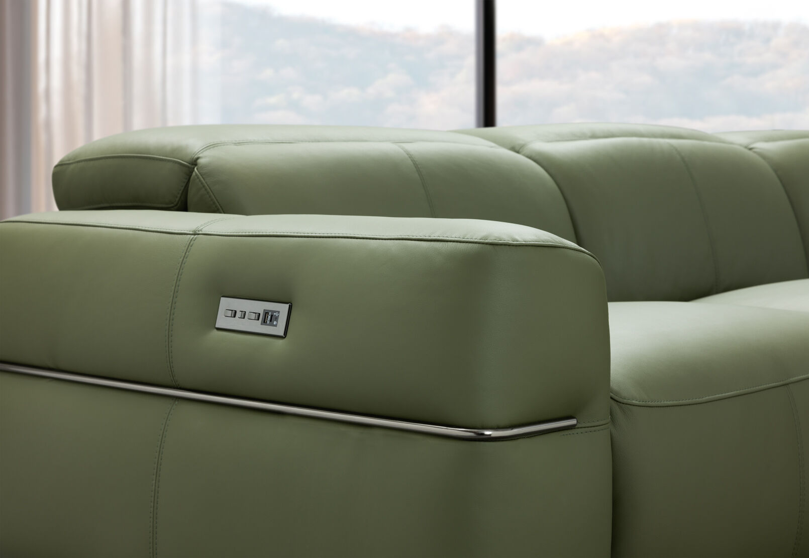 SERAFINI LEATHER - 3.5 Seater Electric Recliners Leather SERAFINI LEATHER