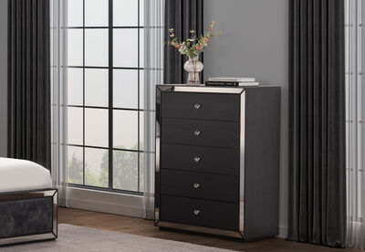 LARISA - Tall Chest