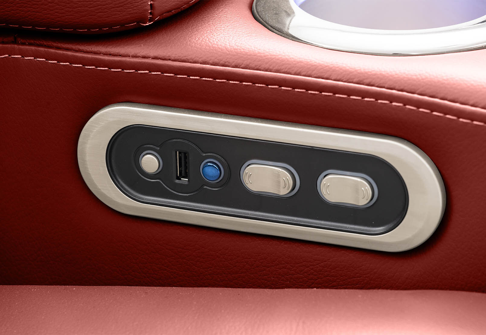 SENTINAL MK2 LEATHER - 2 Seater with 2 Electric Recliners and Console SENTINAL MK2 LEATHER