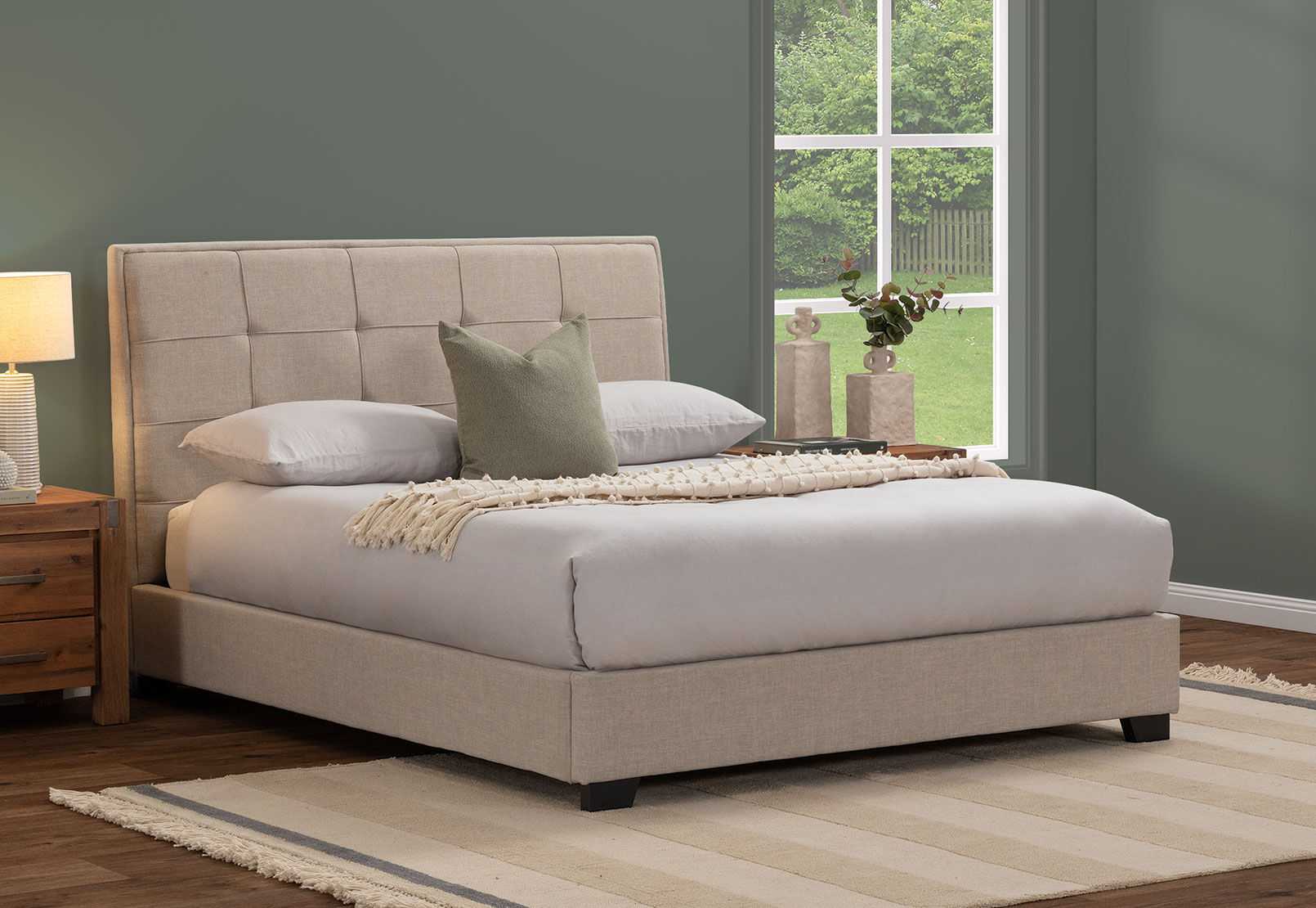 VAUGHN - Queen Bed VAUGHN