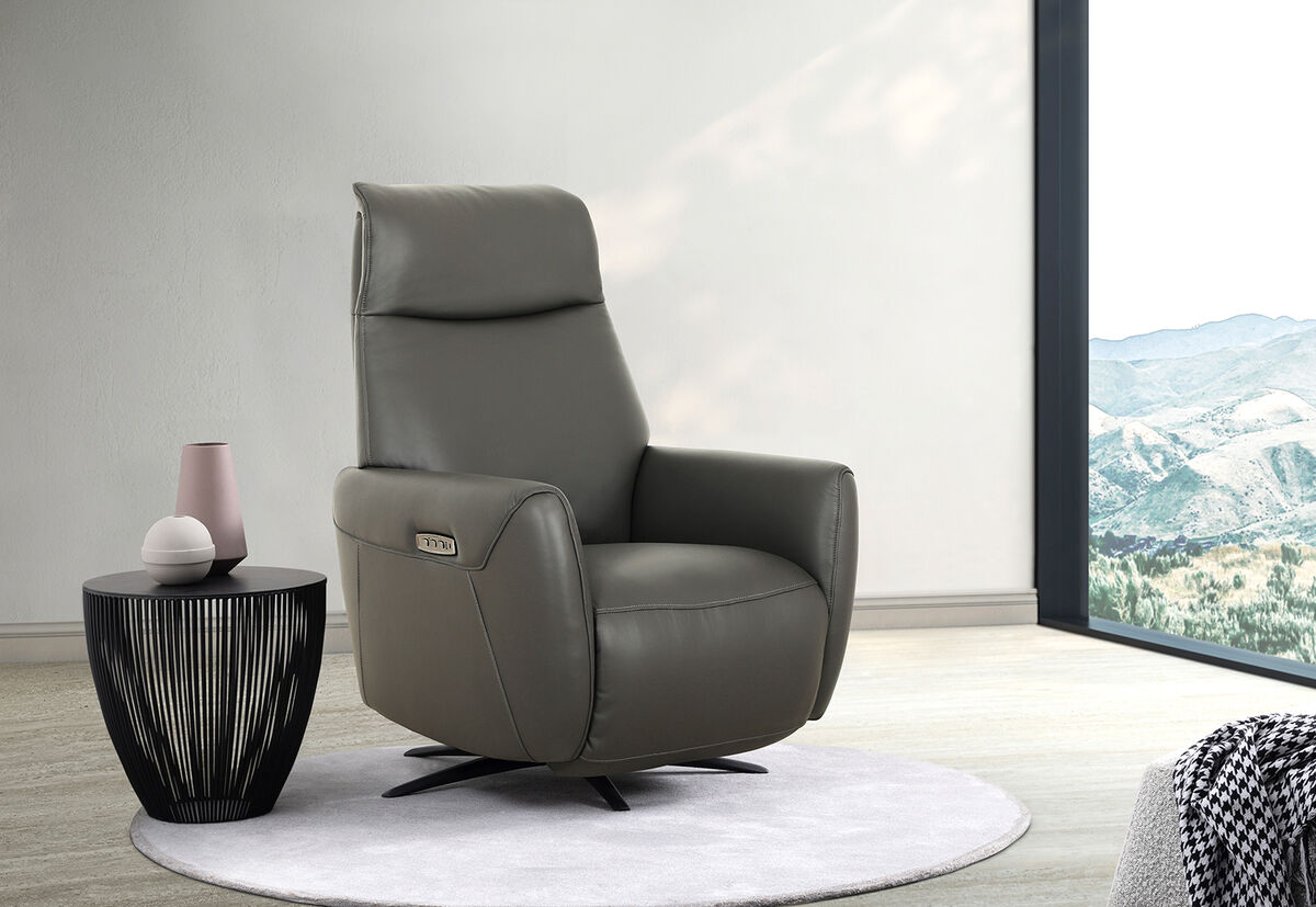 NOMAD LEATHER