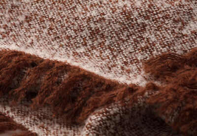 LEO WOVEN - Textured Throw