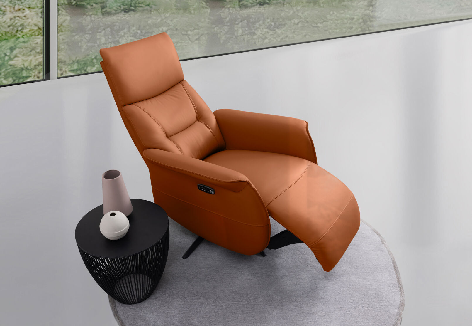 LENNY LEATHER - Swivel Deluxe Electric Recliner LENNY LEATHER