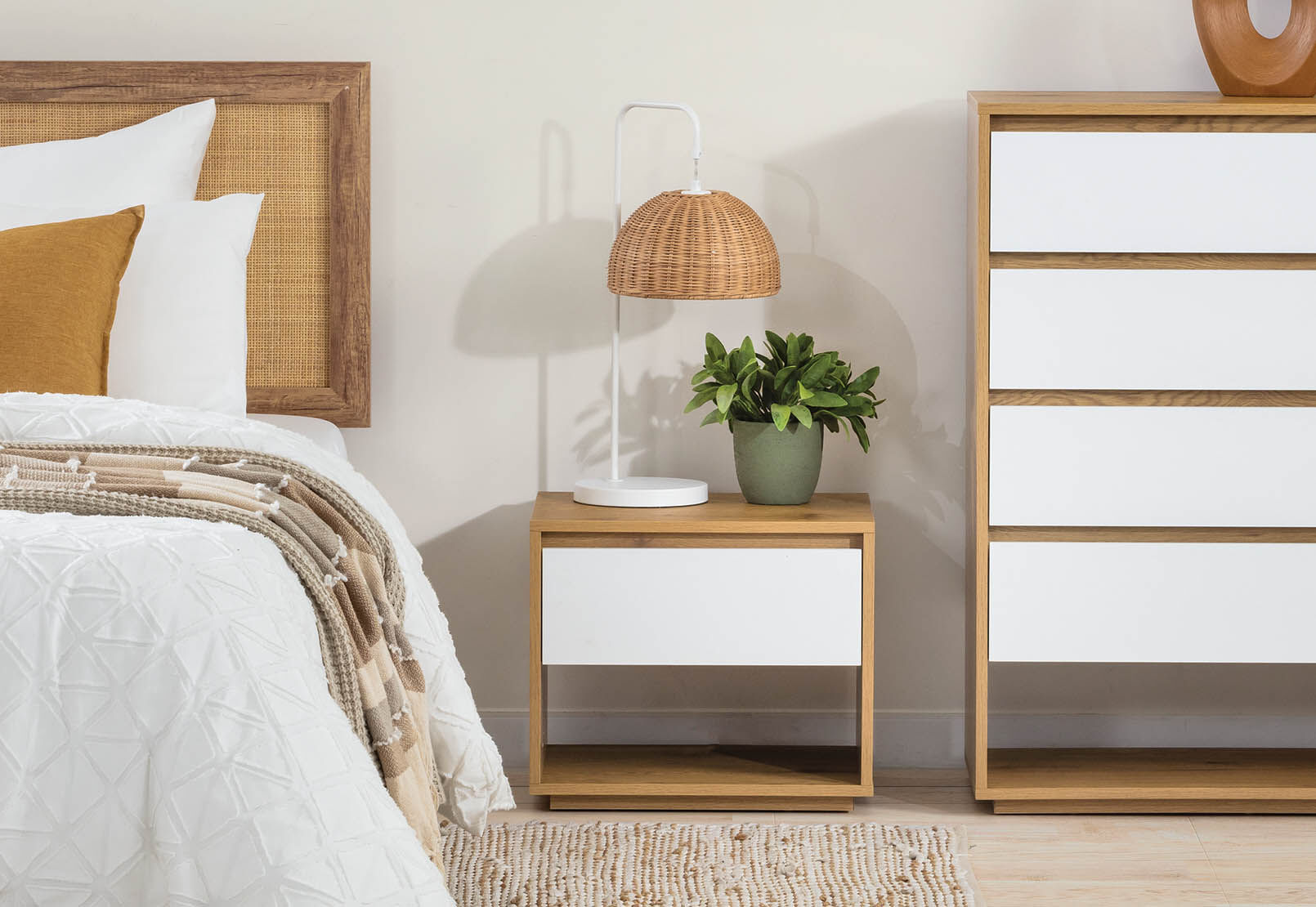 WHITE OAK HARMON Bedside