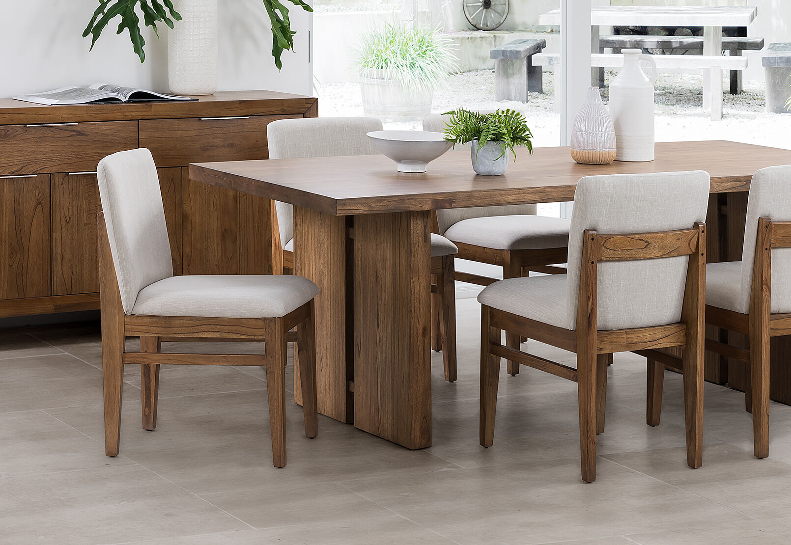 SORVINO - 2400 Dining Table SORVINO