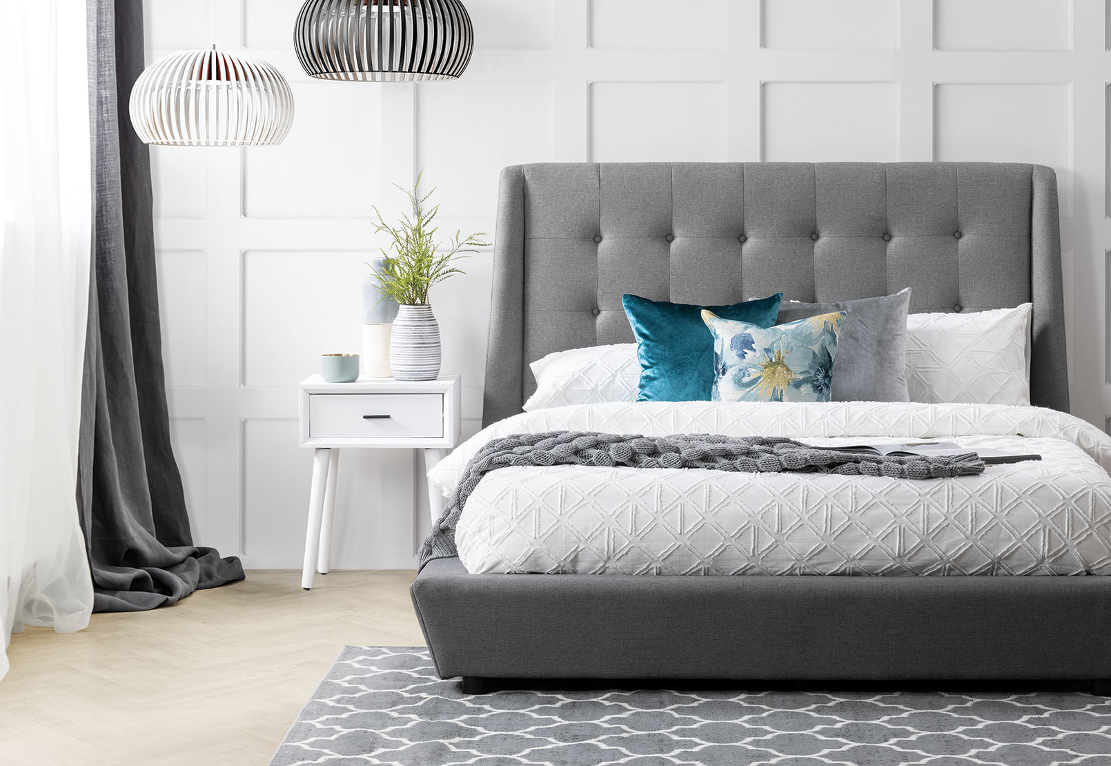 FULTON - Queen Bed FULTON