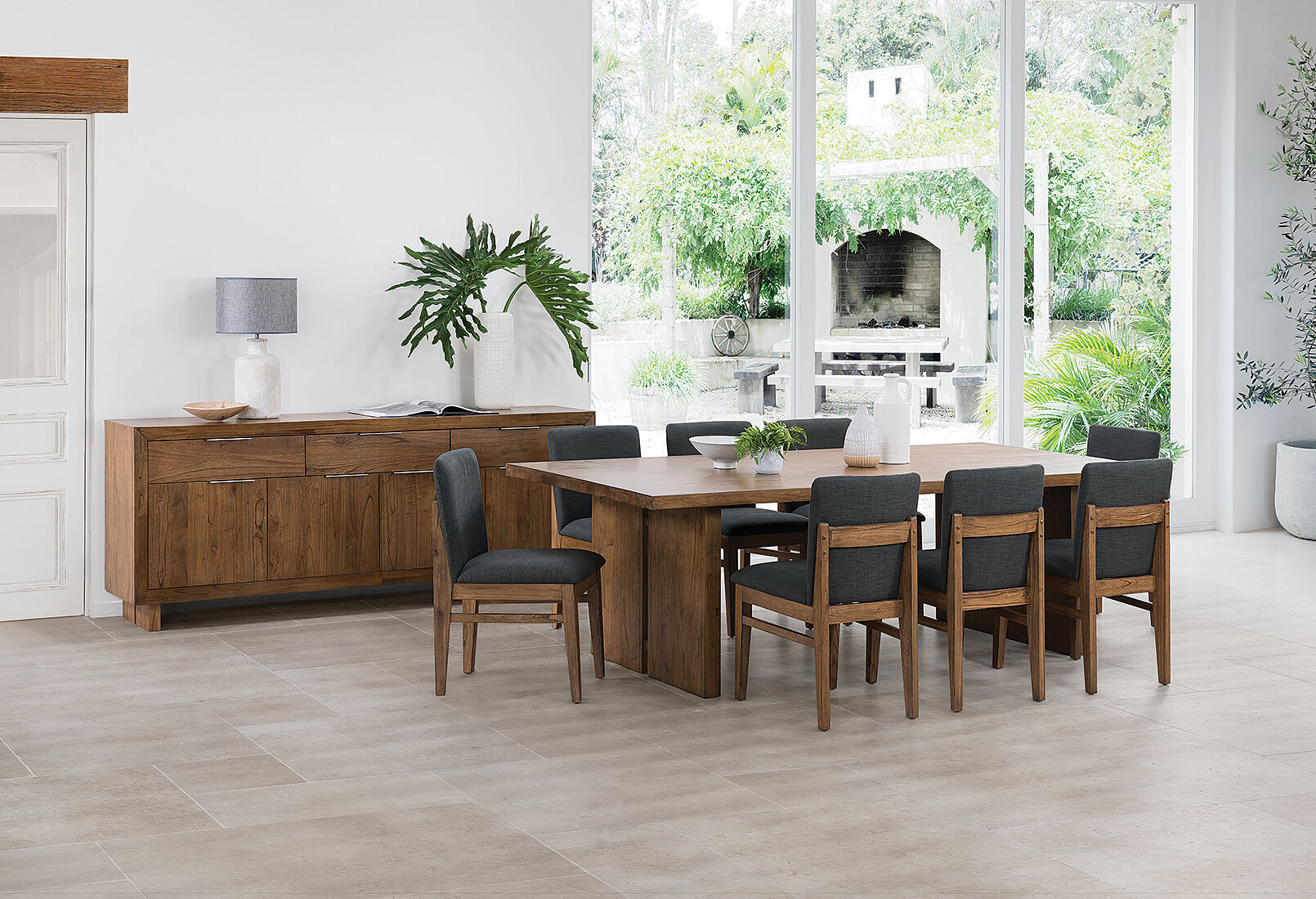 Amart dining sales table 8 seater