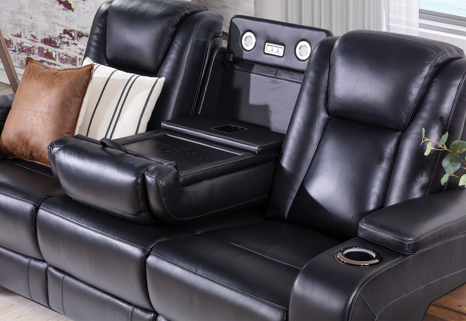 VULCAN - Leather 3 Seat Sofa with 2 Inbuilt Electric Recliners VULCAN