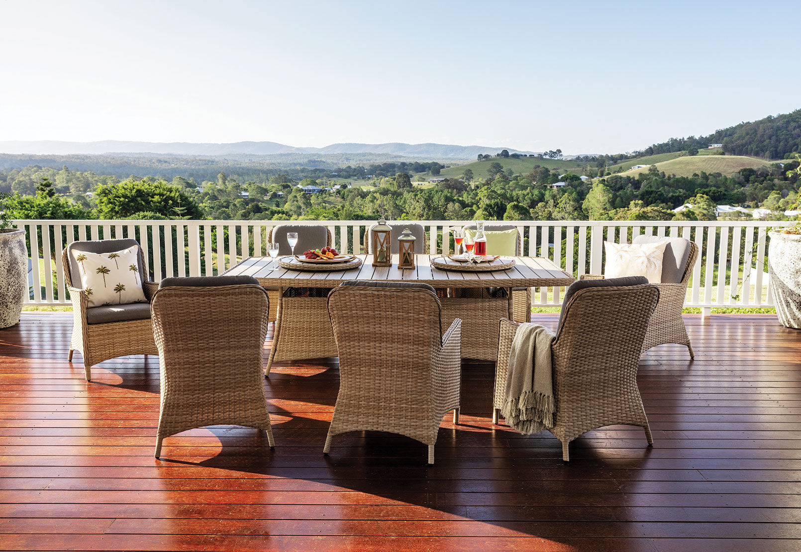LUAU - 9 Piece Outdoor Dining Setting LUAU