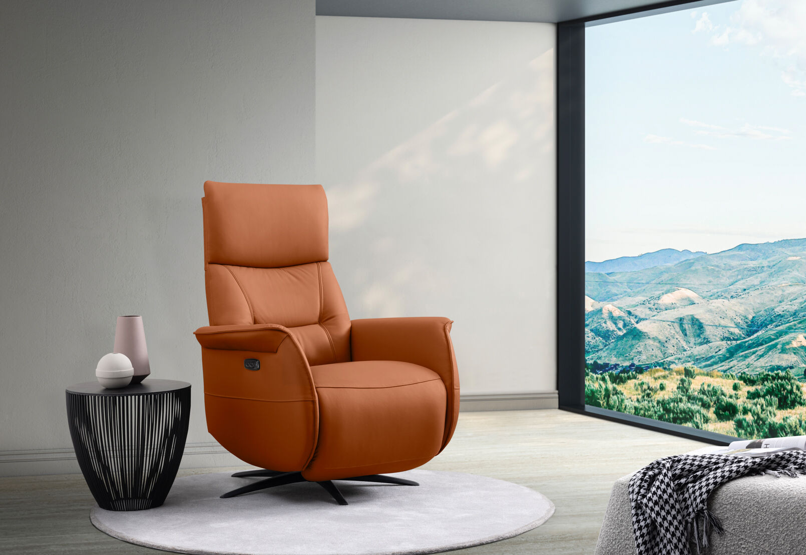 LENNY LEATHER - Swivel Deluxe Electric Recliner LENNY LEATHER