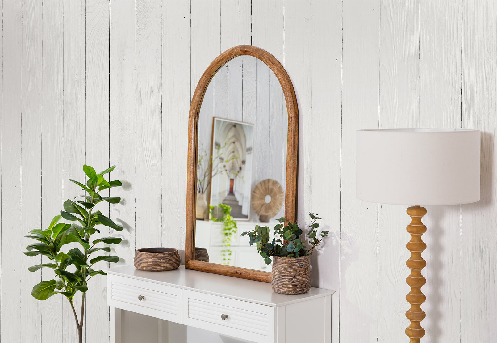 Amart mirror store