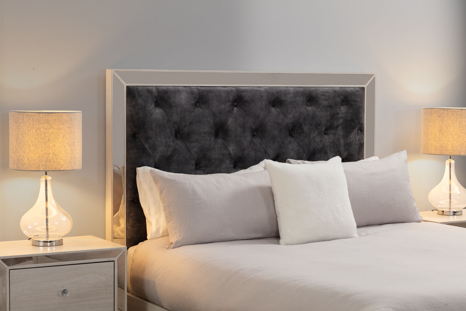 ISMENE - Queen Bed ISMENE