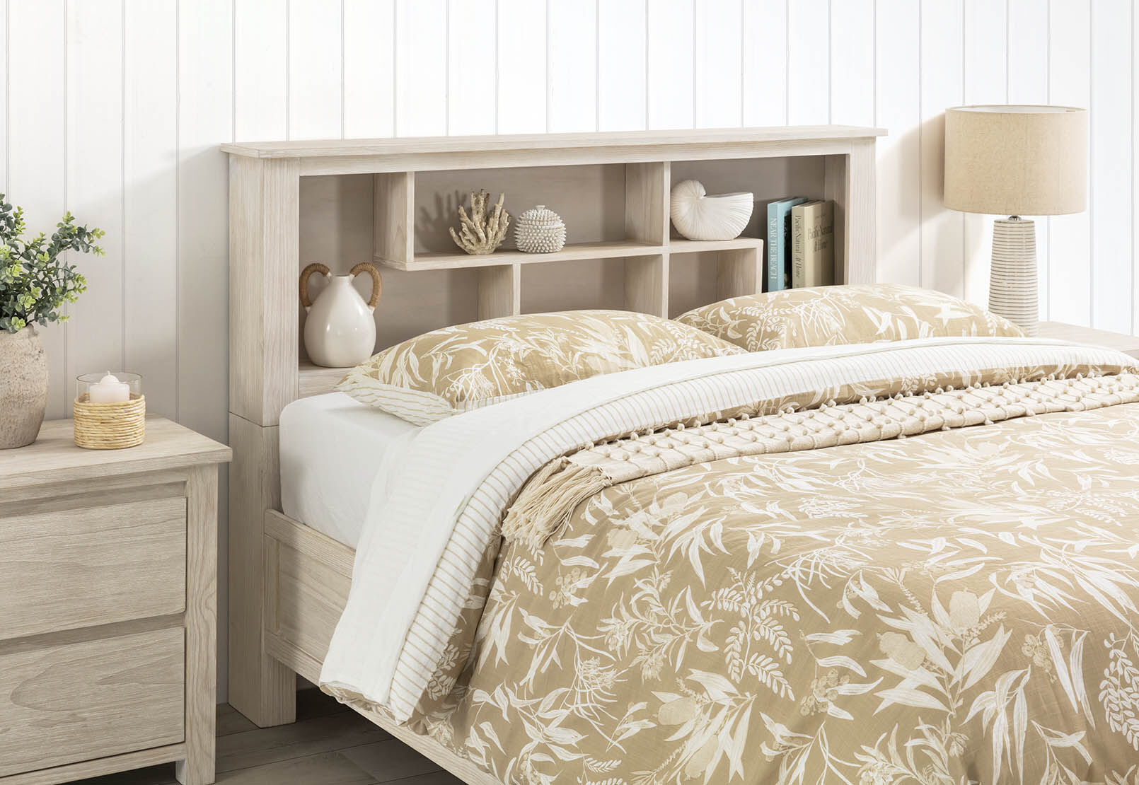 GALENE - 4 Piece Queen Tall Chest Bedroom Suite GALENE