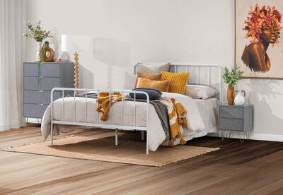 EDINBURGH - White King Bed