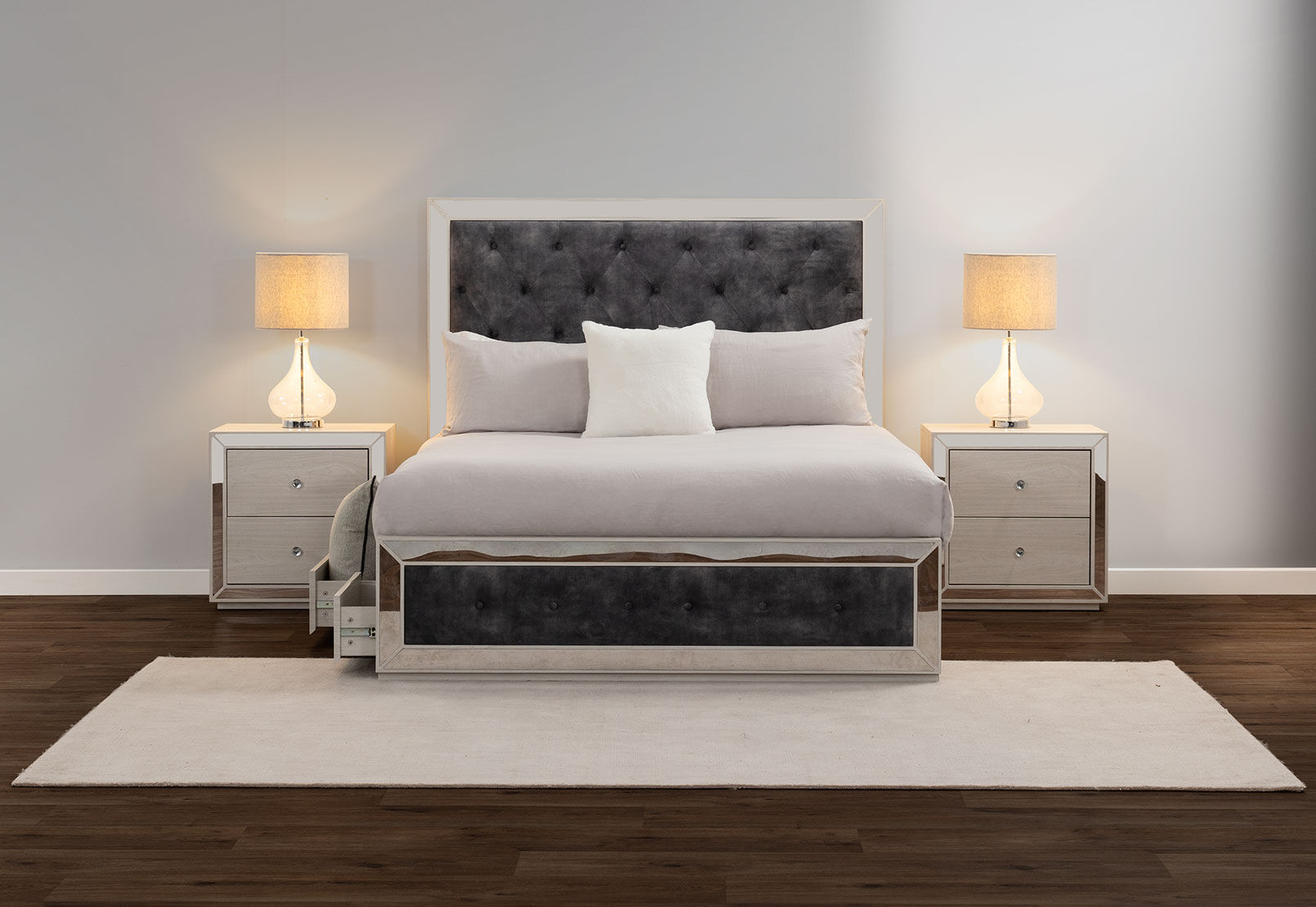 ISMENE - Bedside Table ISMENE